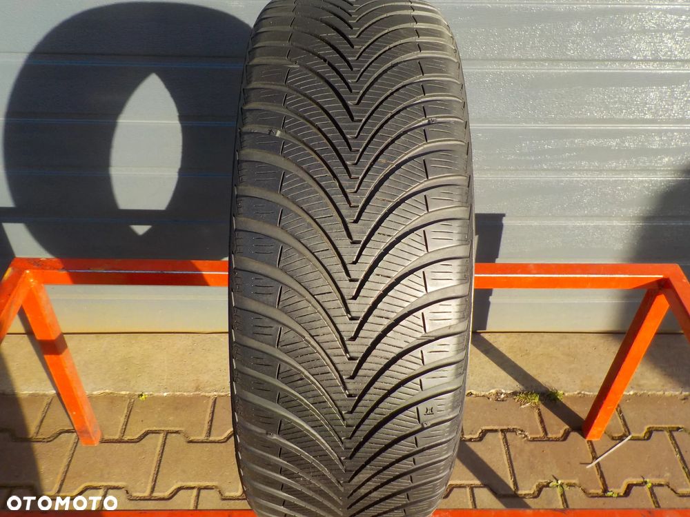 205/50 R17 93W OPONA POJEDYNKA KUMHO SOLUS 4S HA32 DOT23 - 1