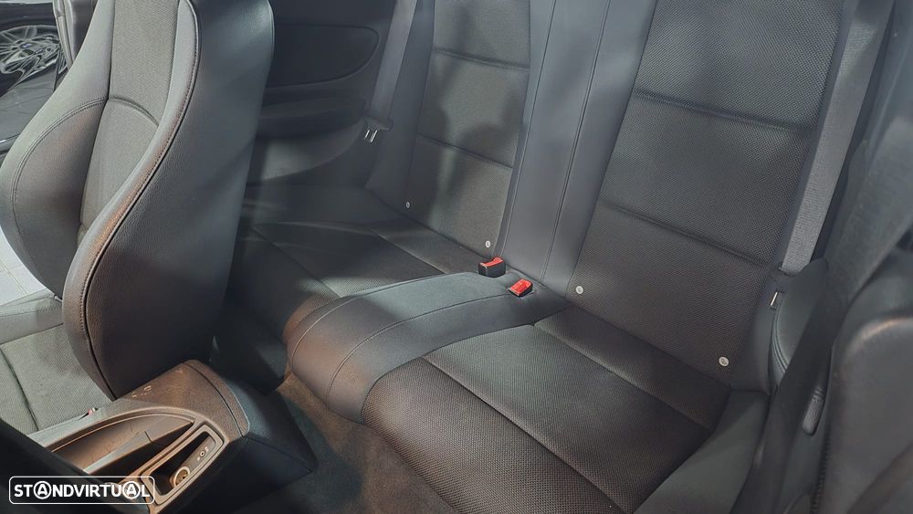 BMW 118 i Limited Edition Lifestyle c/ M Sport Pack - 9