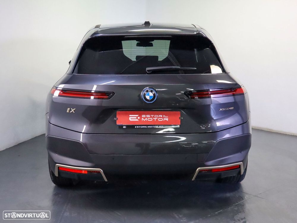 BMW iX xDrive 40 - 5