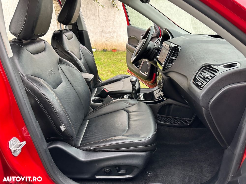 Jeep Compass - 10