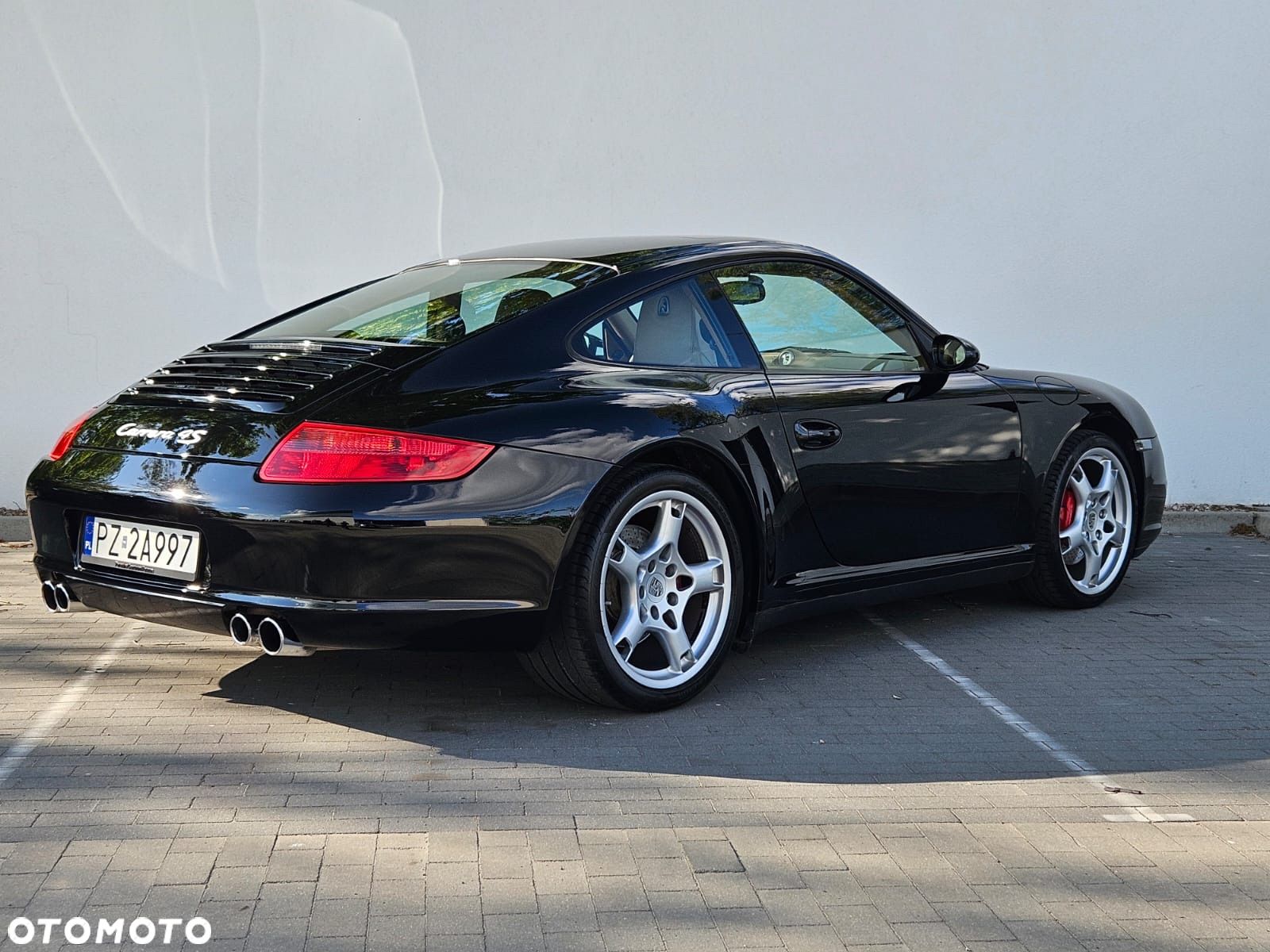 Porsche 911 Carrera 4S - 1