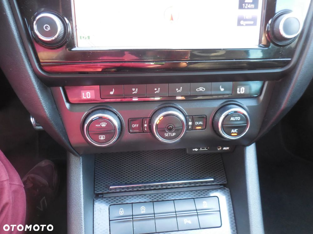 Skoda Octavia 2.0 TDI (Green tec) RS - 29