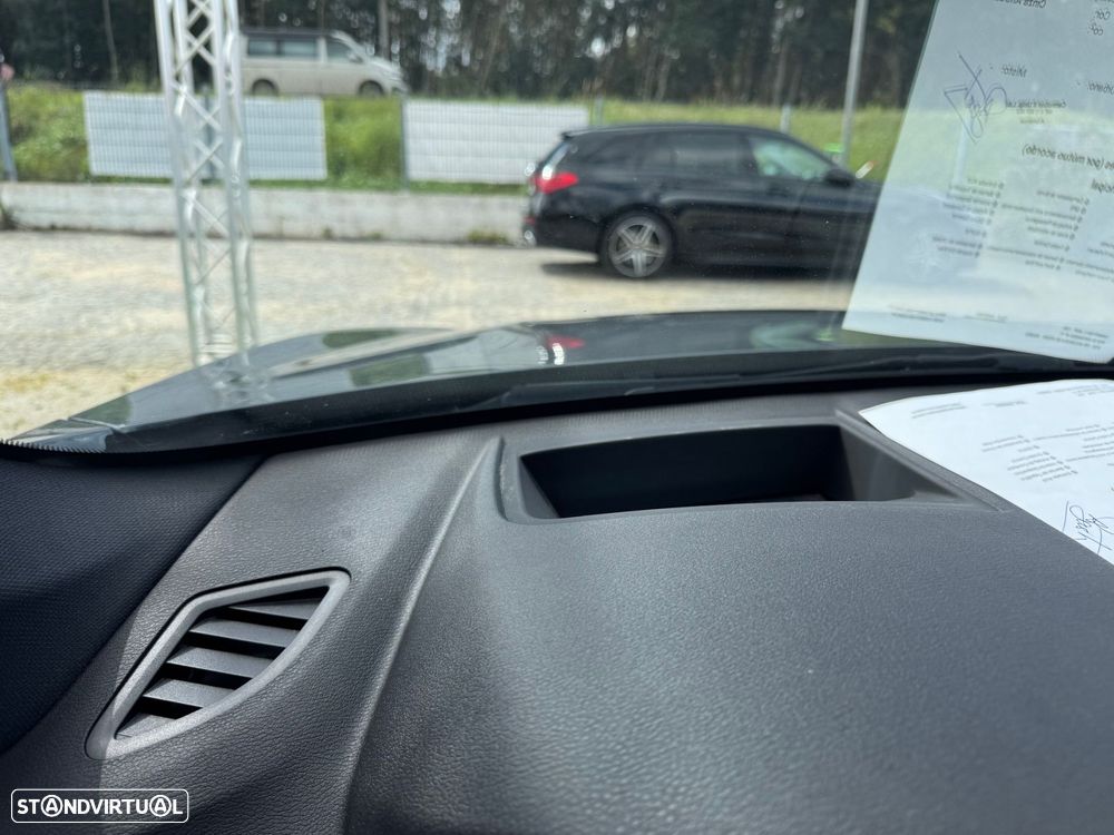 BMW X1 16 d sDrive Auto Line Sport - 47