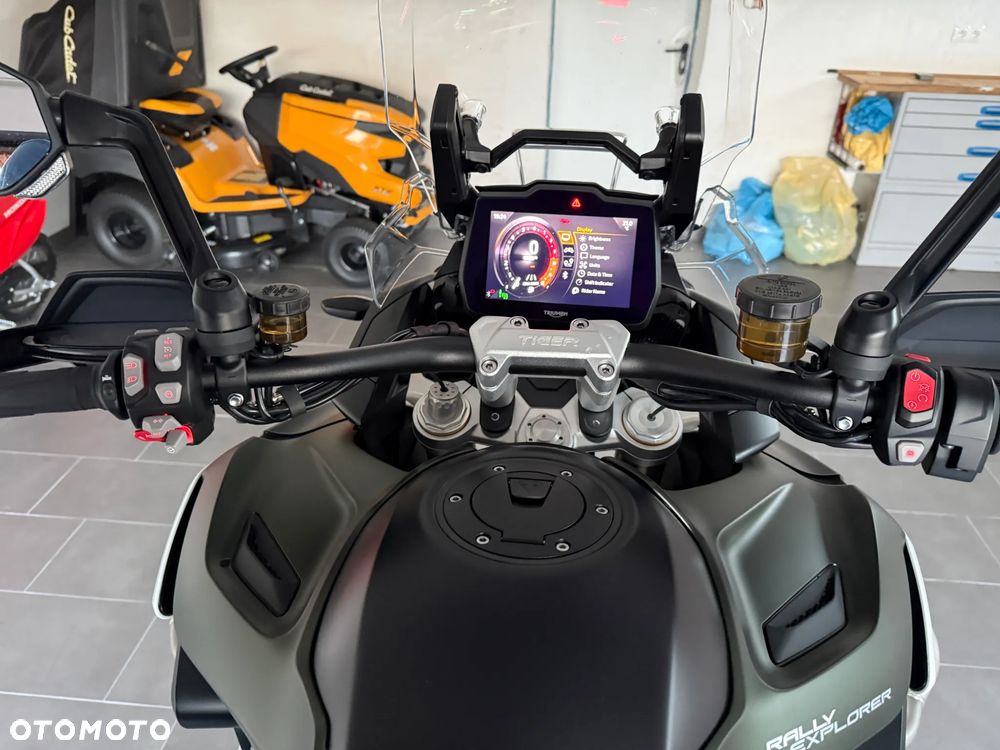 Triumph Tiger - 22