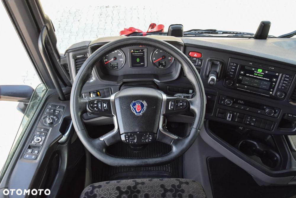 Scania R450 / EURO 6 / HYDRAULIKA / RETARDER / KAMERA / ACC / KLIMA / ALUFELGI / LEDY / SERWISOWANA / SPROWADZONA - 20