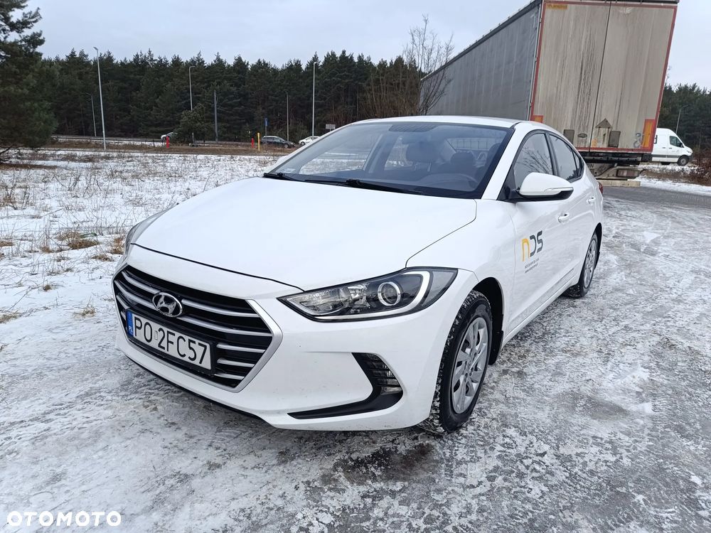 Hyundai Elantra 1.6 CRDi Classic + - 5