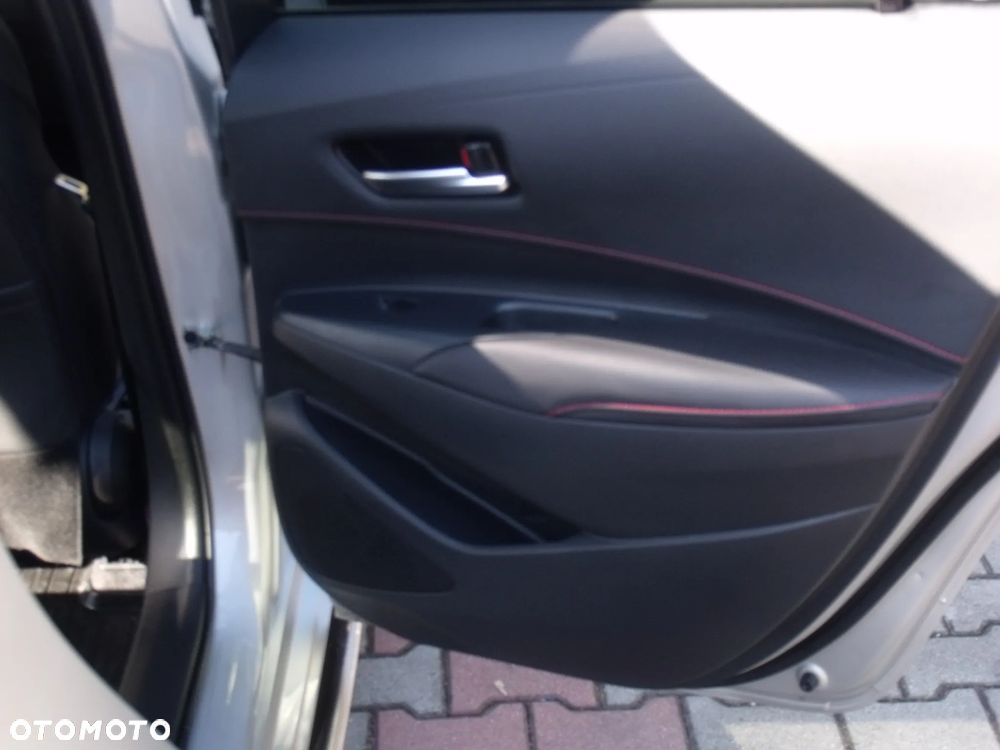 Toyota Corolla 1.8 Hybrid GR Sport Dynamic - 15