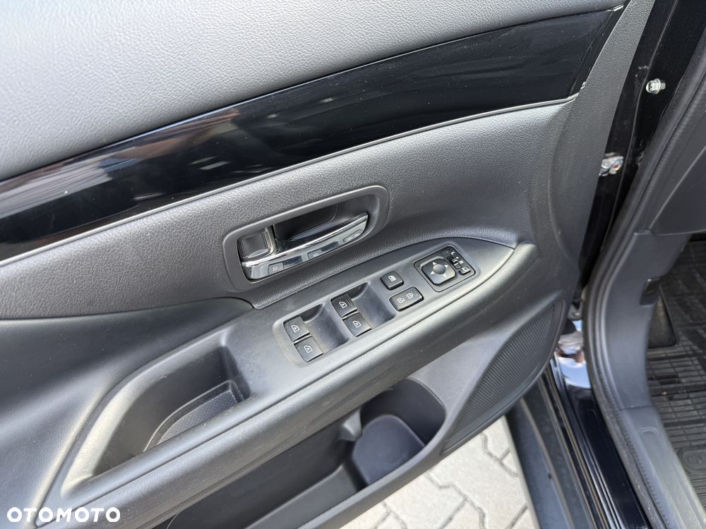 Mitsubishi Outlander 2.0 4WD CVT Diamant Edition+ - 19