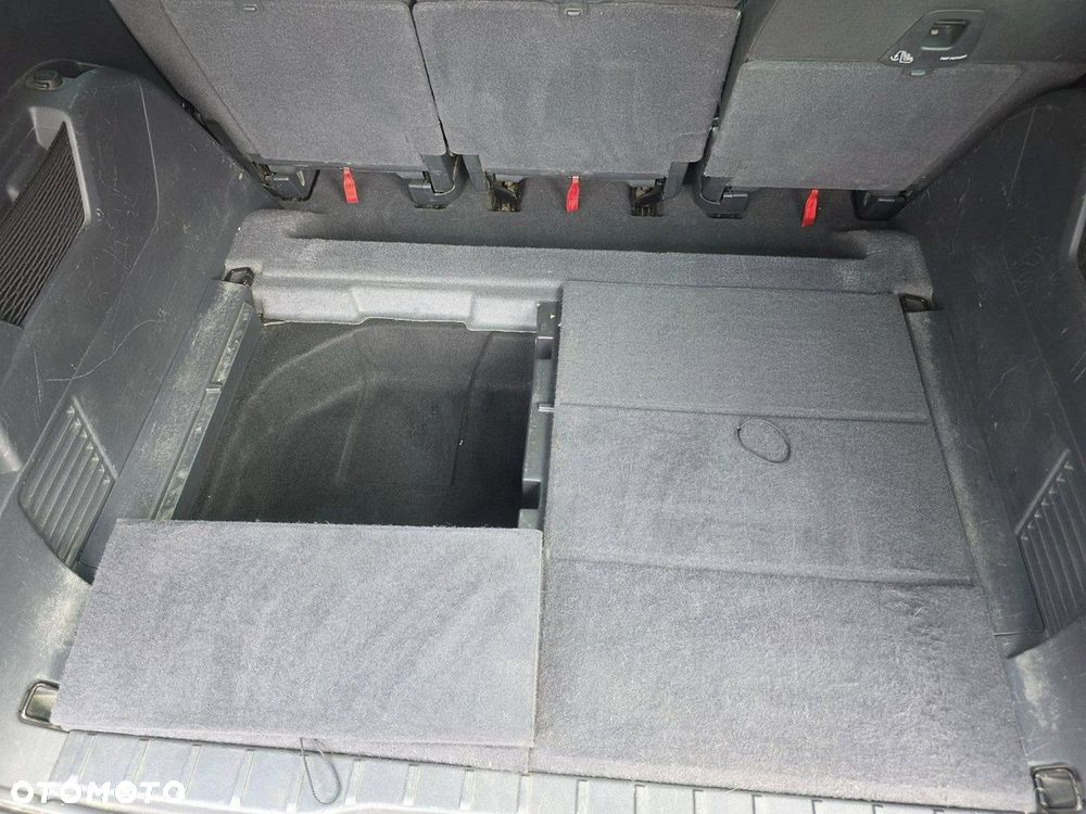 Peugeot 5008 HDI FAP 115 Family - 31