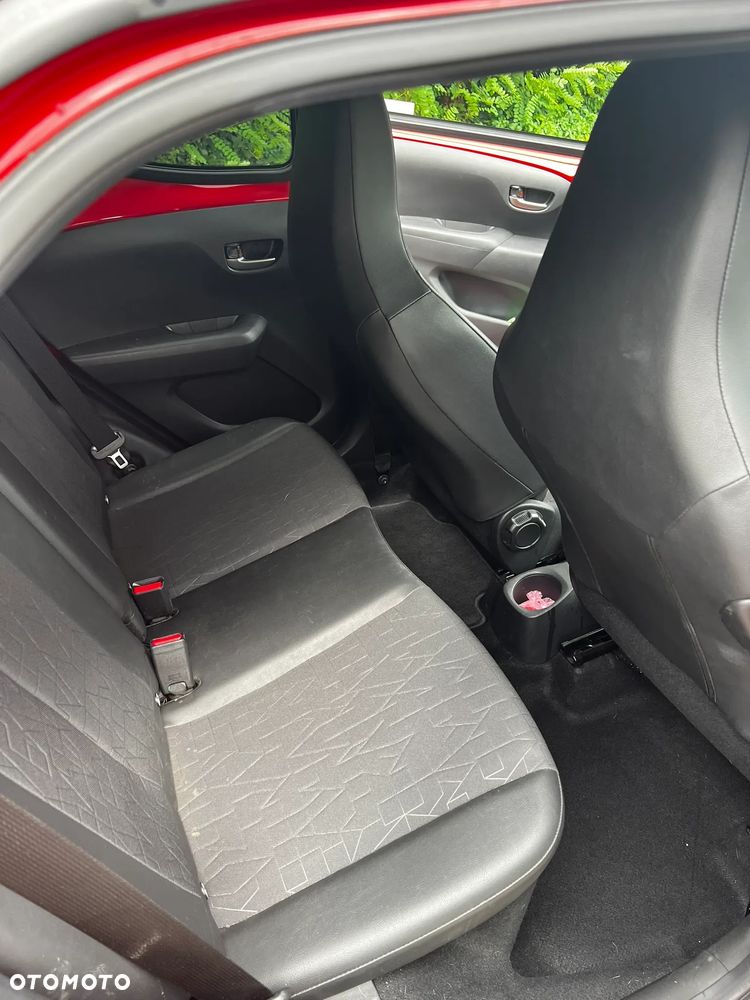 Toyota Aygo x.shift x-play connect - 10