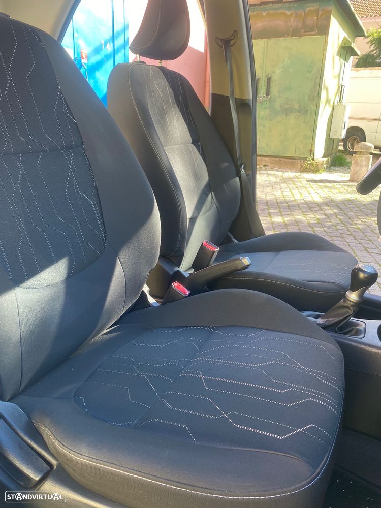 Kia Picanto 1.0 CVVT EX - 17