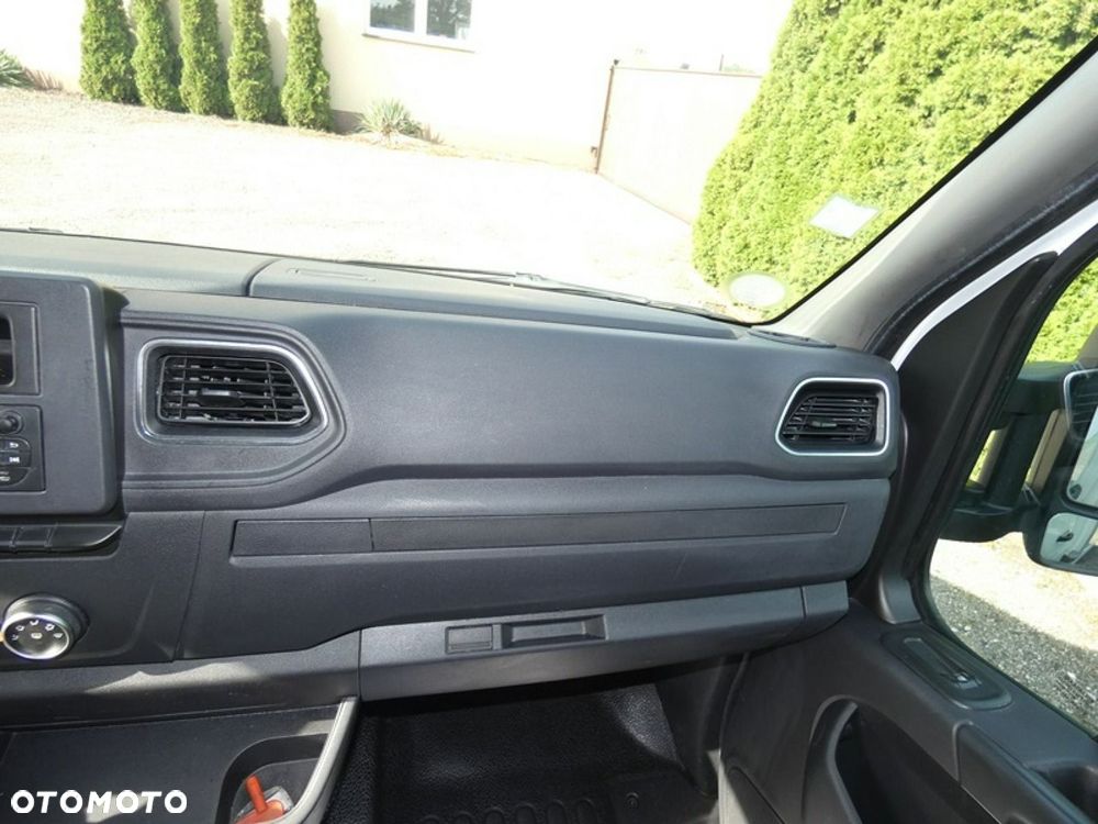 Renault Master - 24