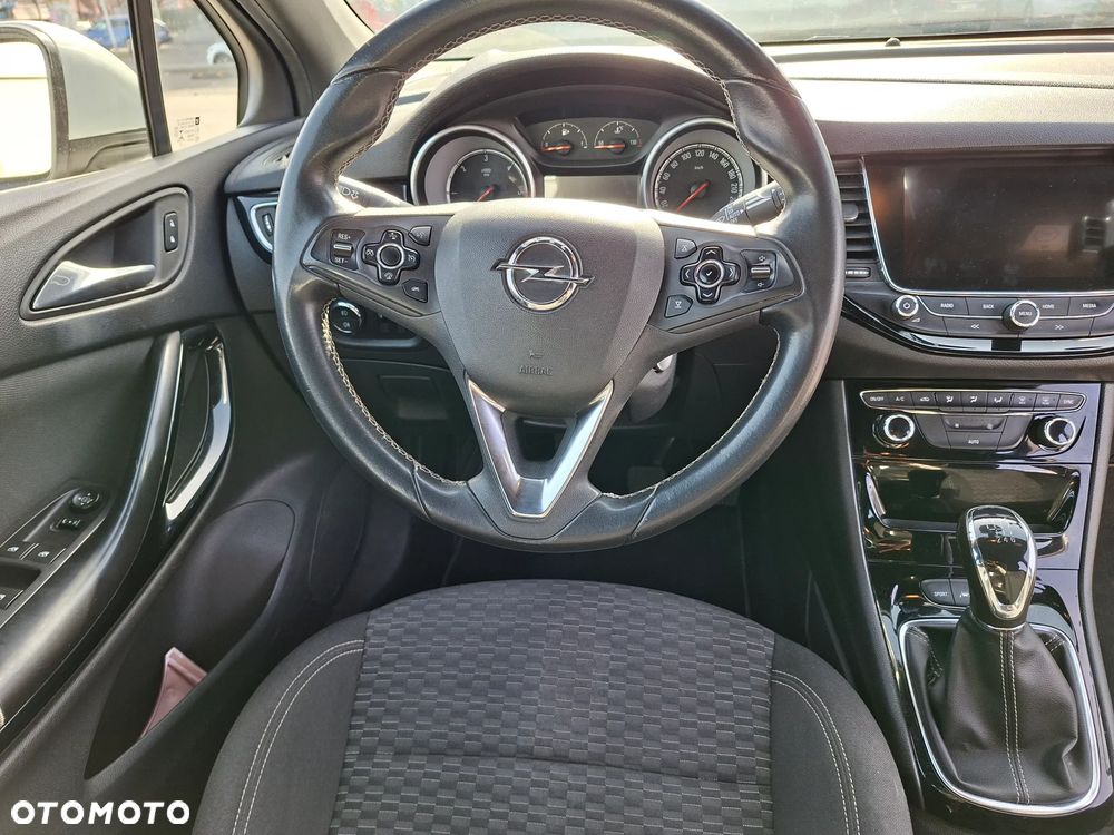 Opel Astra 1.6 CDTI Dynamic S&S - 17