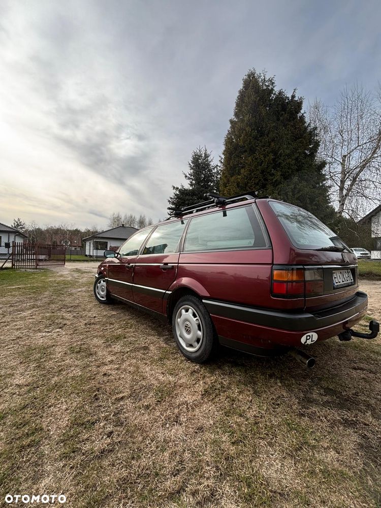 Volkswagen Passat 1.9 TD GL - 5