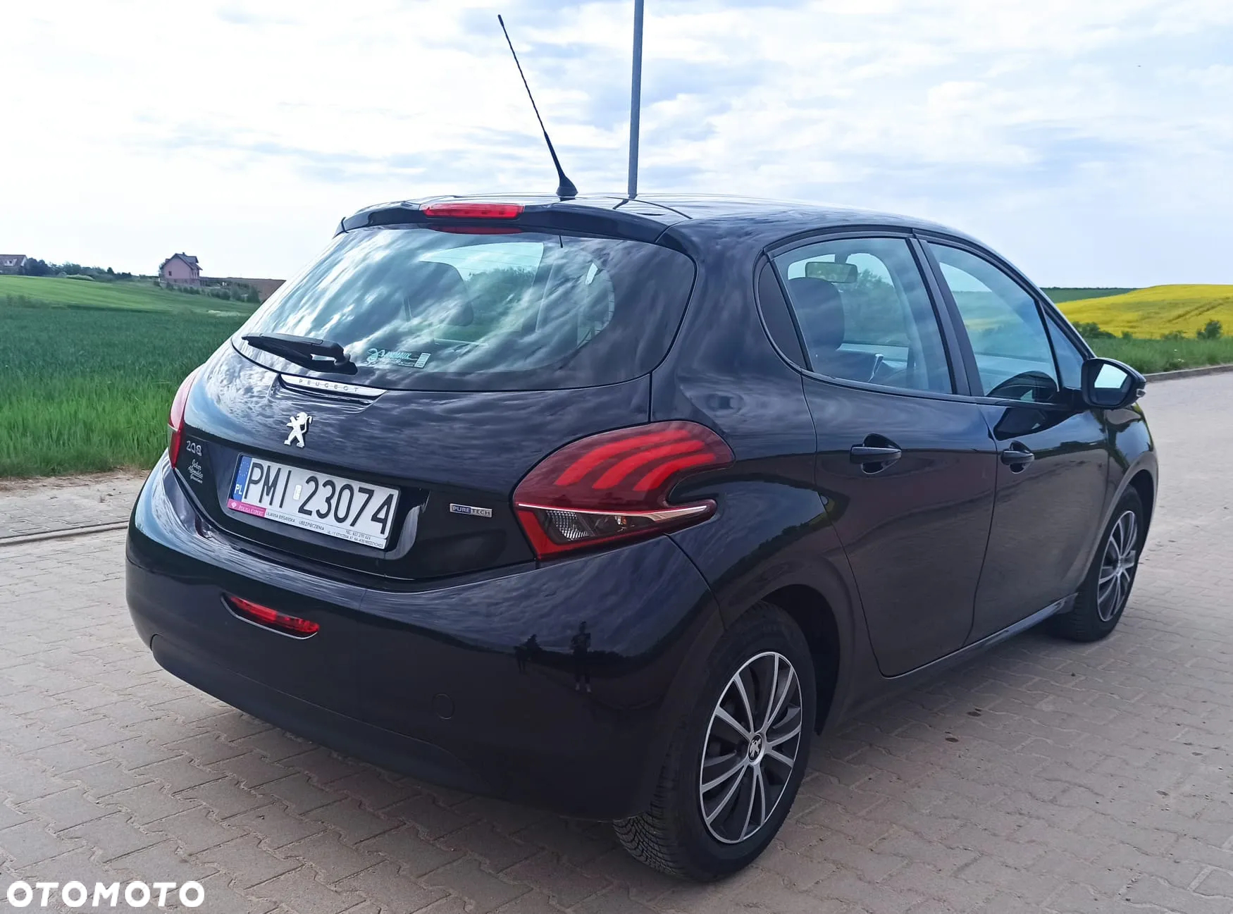 Peugeot 208 - 5