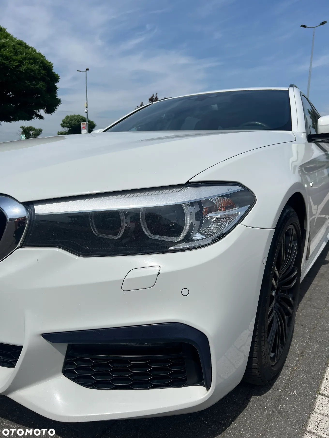 BMW Seria 5 520d xDrive Touring M Sport Edition - 9