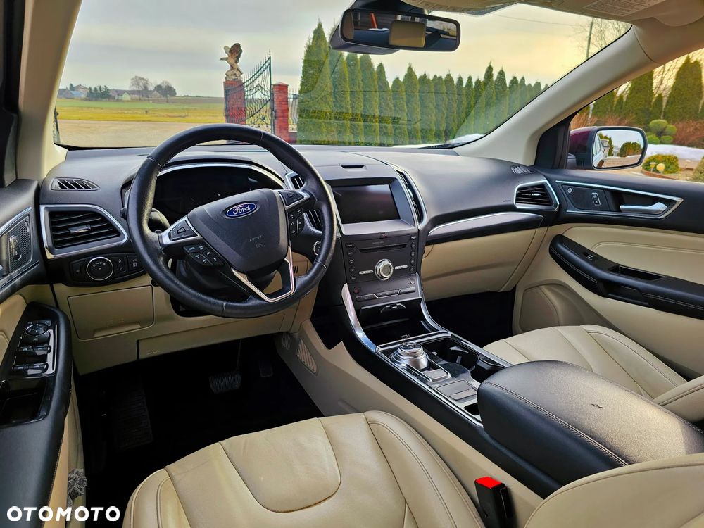 Ford Edge - 9