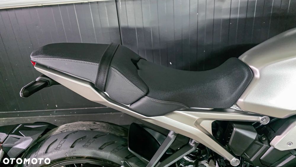 Honda CB - 17