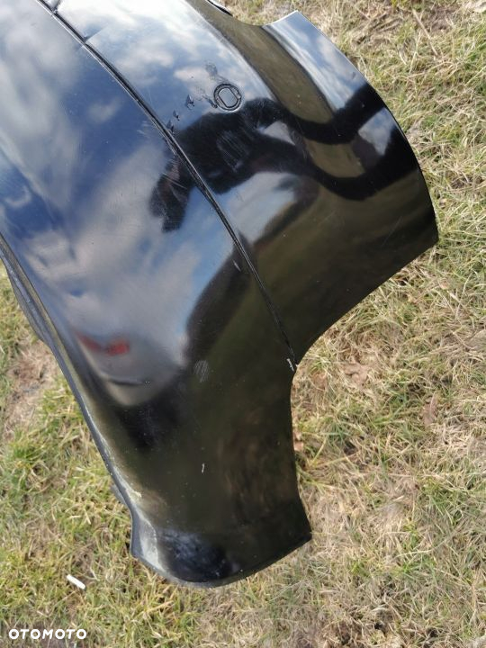 Zderzak tylny Audi A4 B6 kombi z czujnikami LY9B - 6