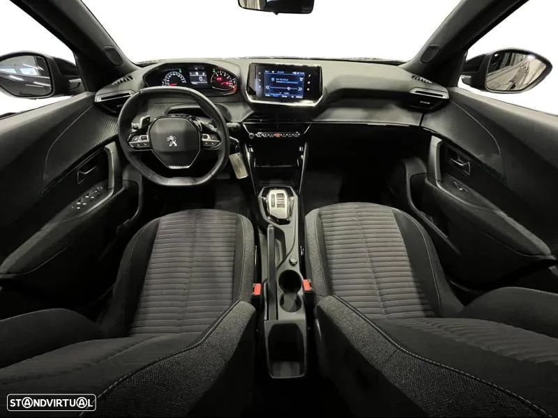 Peugeot 2008 PureTech 130 EAT8 Active - 4