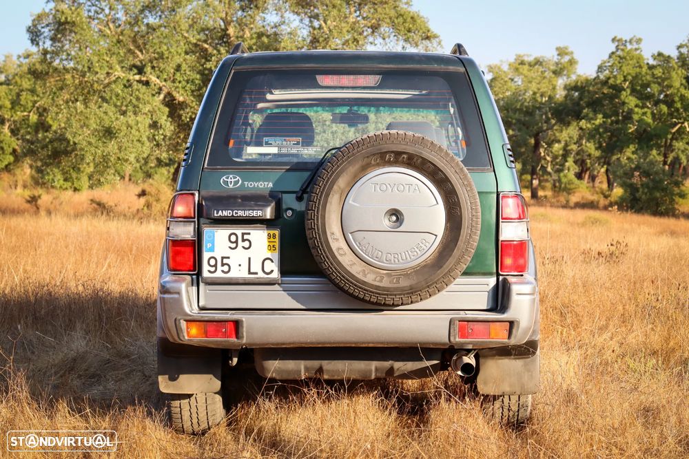 Toyota Land Cruiser - 17