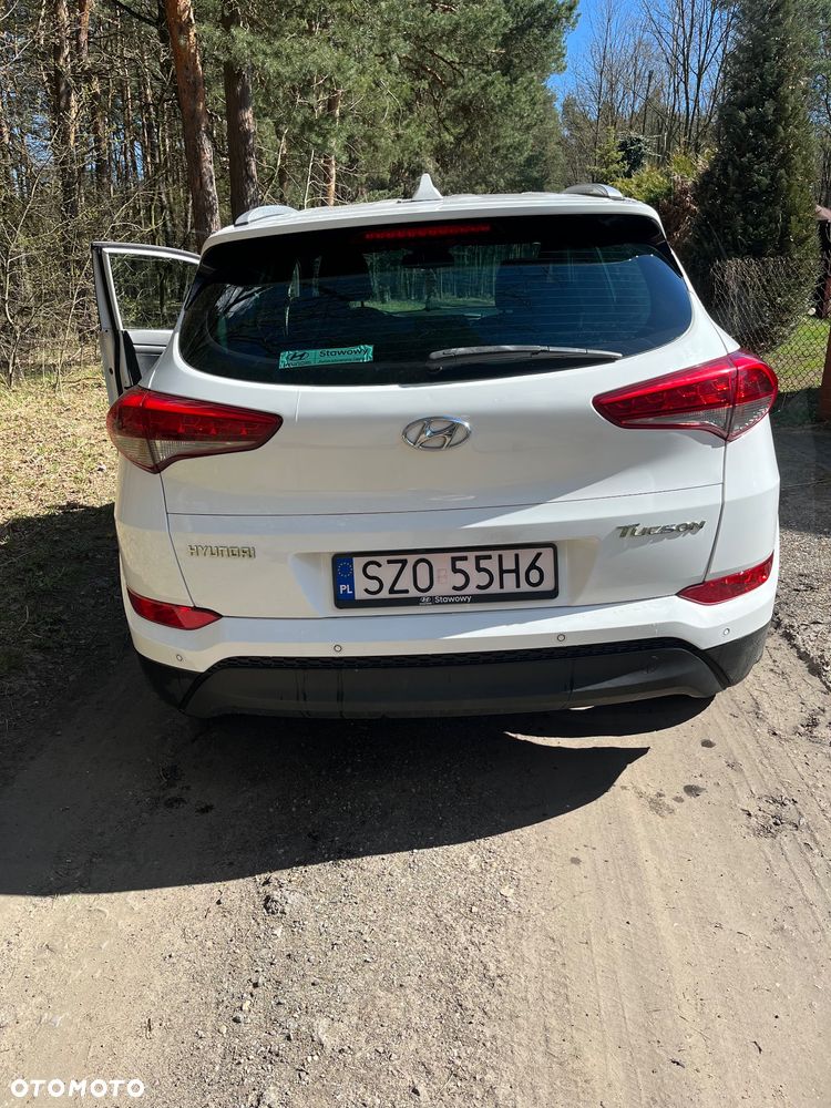 Hyundai Tucson 1.6 GDI BlueDrive GO 2WD - 9