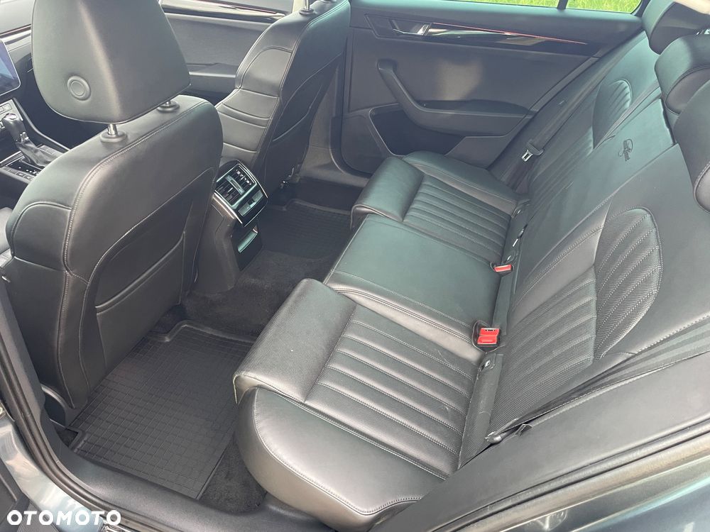 Skoda Superb 2.0 TDI 4x4 DSG L&K - 6