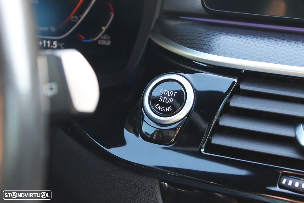 BMW 540 d xDrive Pack Desportivo M Auto - 38