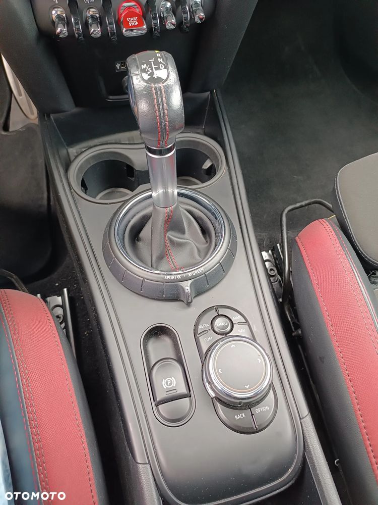 MINI John Cooper Works - 30