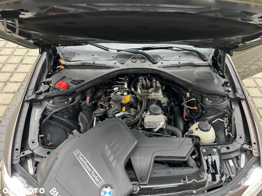 BMW Seria 3 - 38