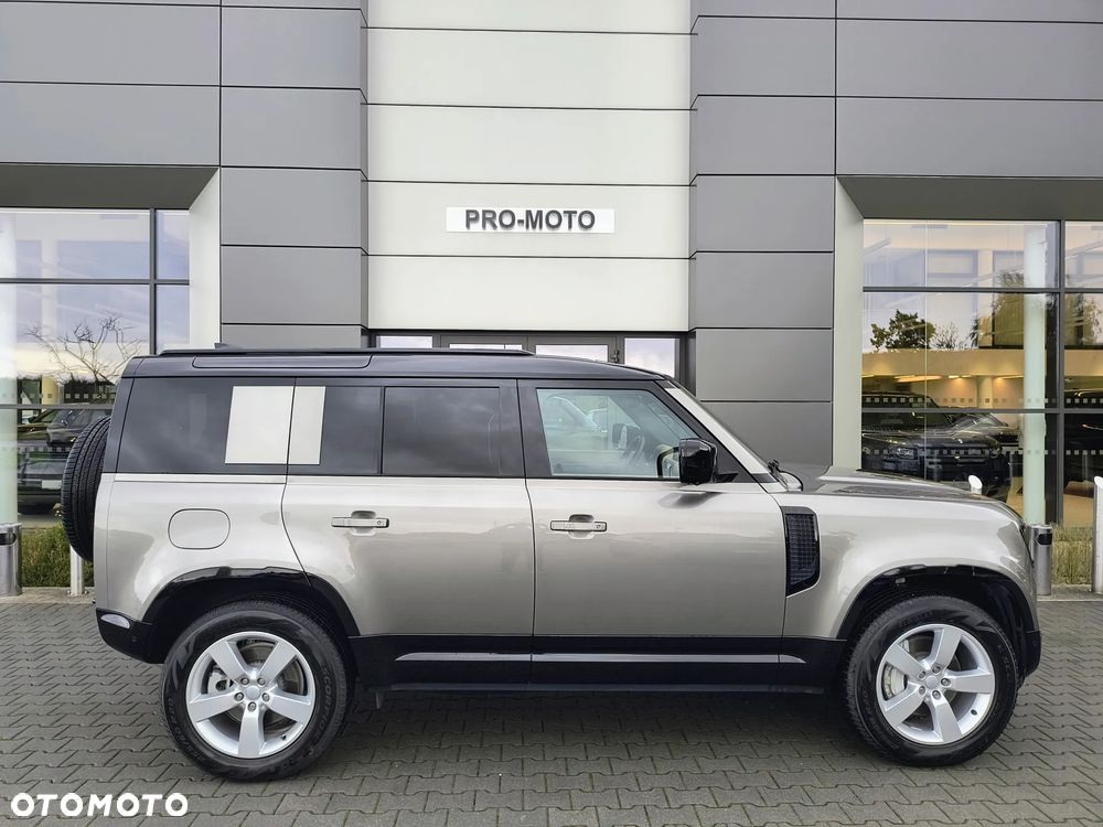 Land Rover Defender - 7