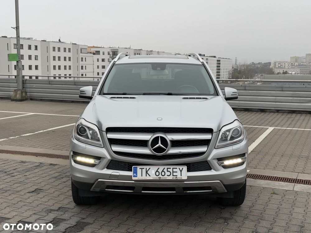 Mercedes-Benz GL - 14