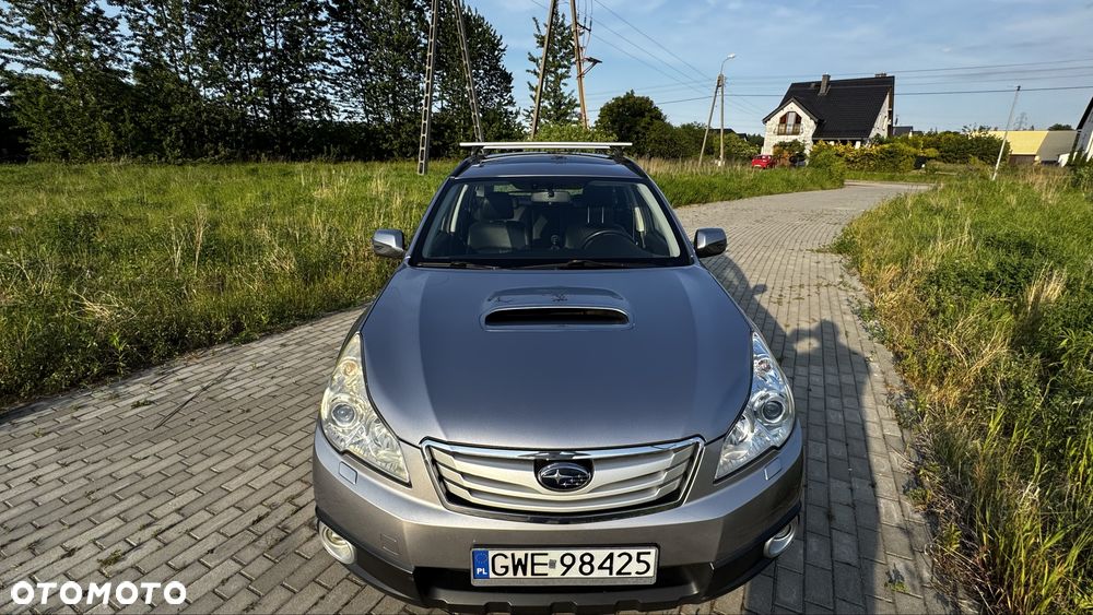 Subaru Outback - 1