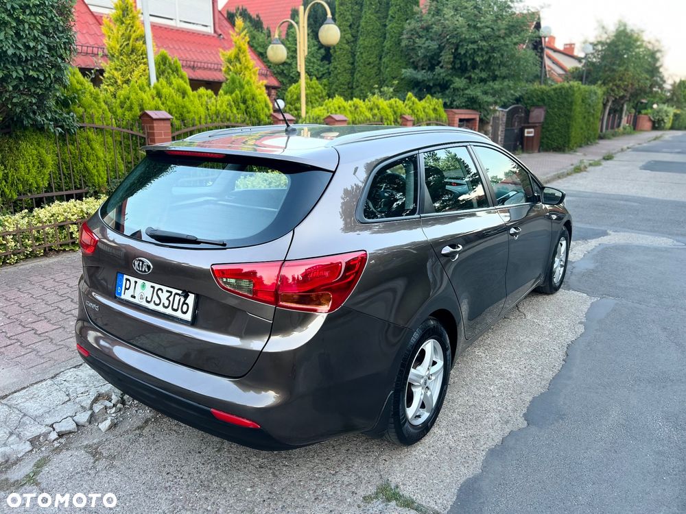 Kia Ceed 1.6 GDI Spirit - 12