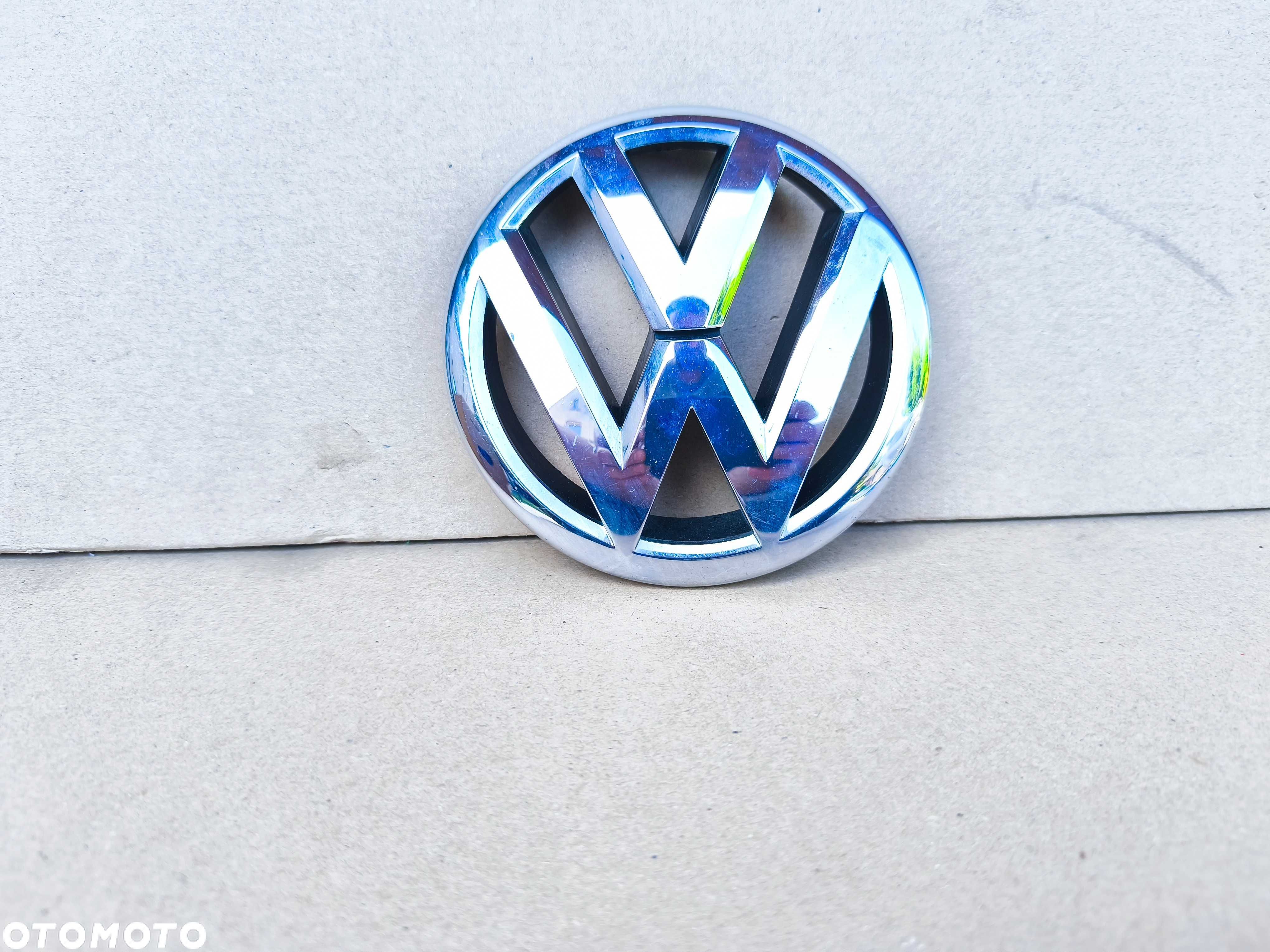 VW EOS znaczek emblemat logo grila chrom 1Q0.853.601 - 1