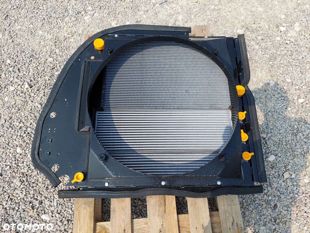 [24][80×67] Chłodnica cieczy oleju wody zespół chłodnic intercooler Manitou MLT 733, 933, 1033 630,730 - 17