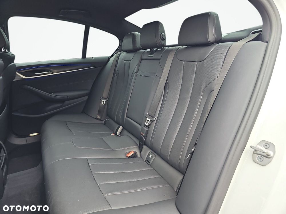 BMW Seria 5 - 28