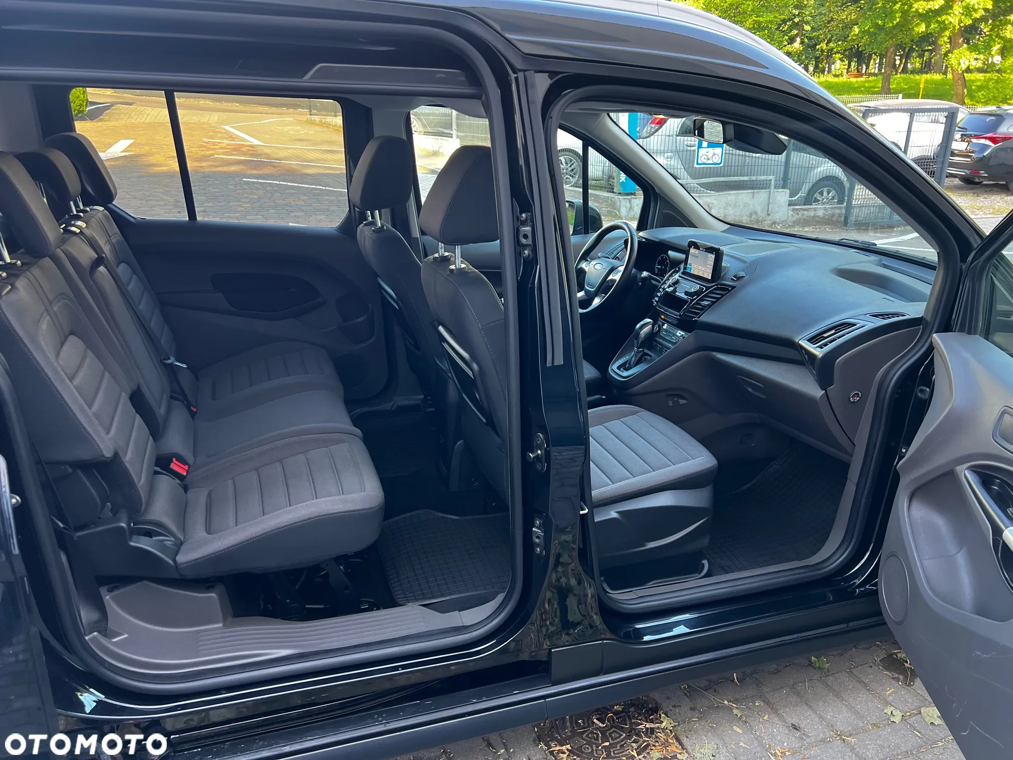 Ford Tourneo Connect Grand 1.5 TDCi Start/Stop Titanium - 11
