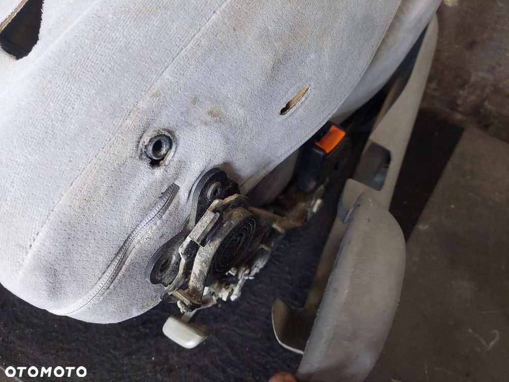 FOTEL TYŁ ŚRODKOWY FORD GALAXY MK1 - 8