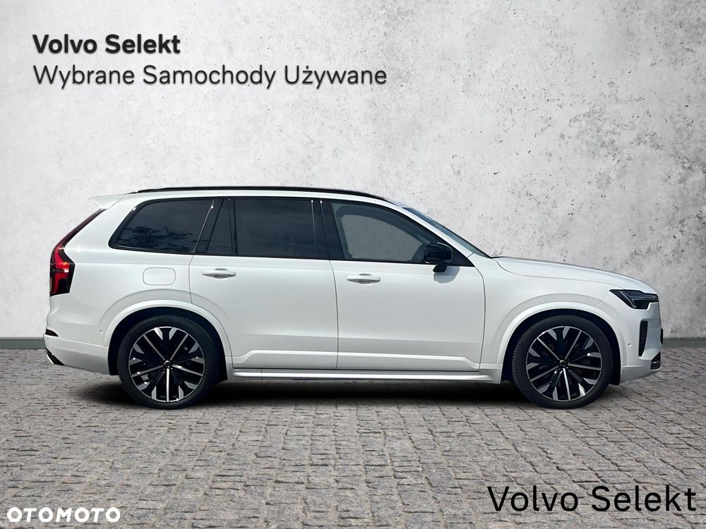 Volvo XC 90 - 8