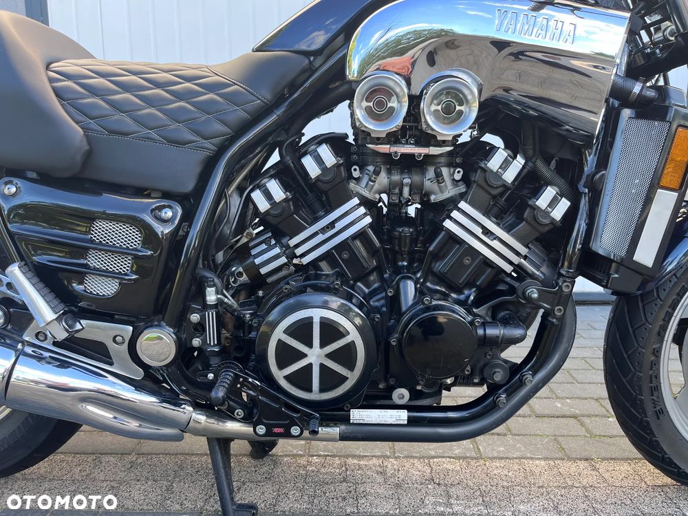Yamaha V-MAX - 23
