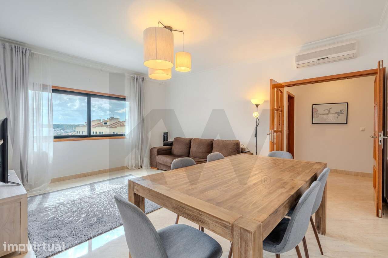 Apartamento T2 com varanda e 2 lugares de parqueamento nas Colinas do - Grande imagem: 4/37