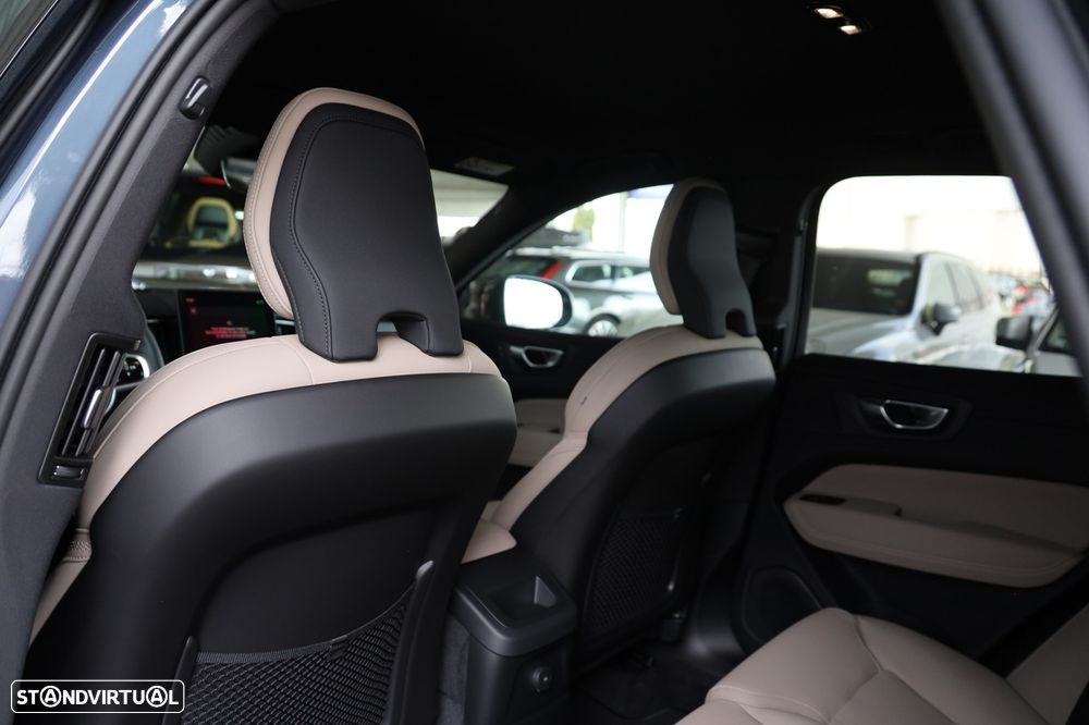 Volvo XC 60 2.0 T6 PHEV Core AWD - 15