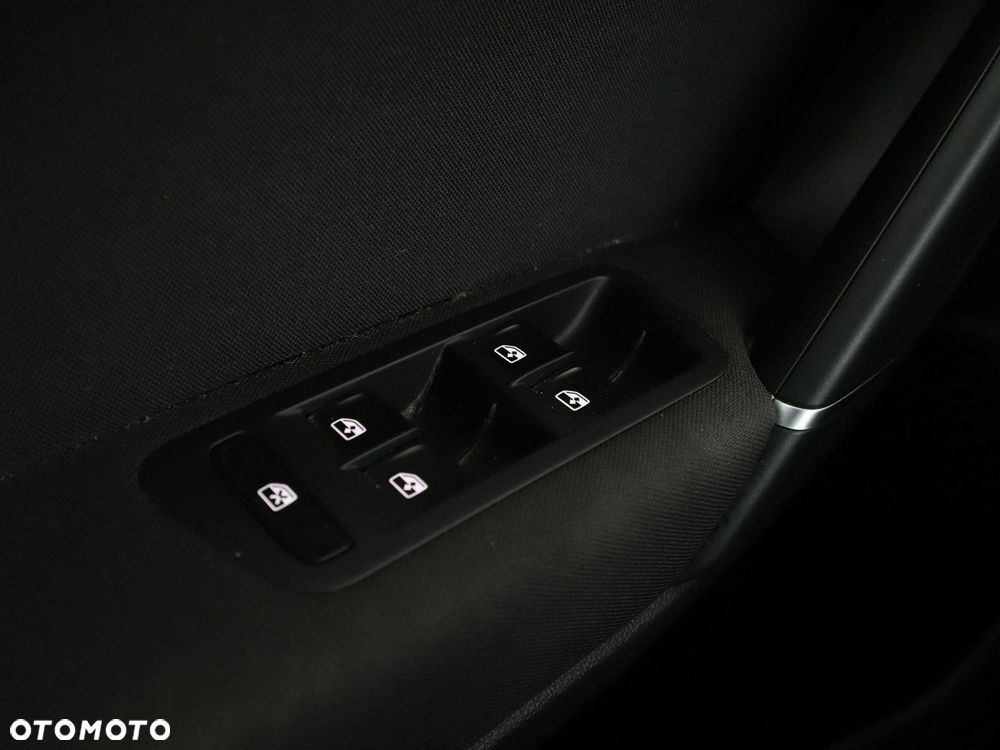 Volkswagen Golf Sportsvan 1.5 TSI ACT OPF Join - 35
