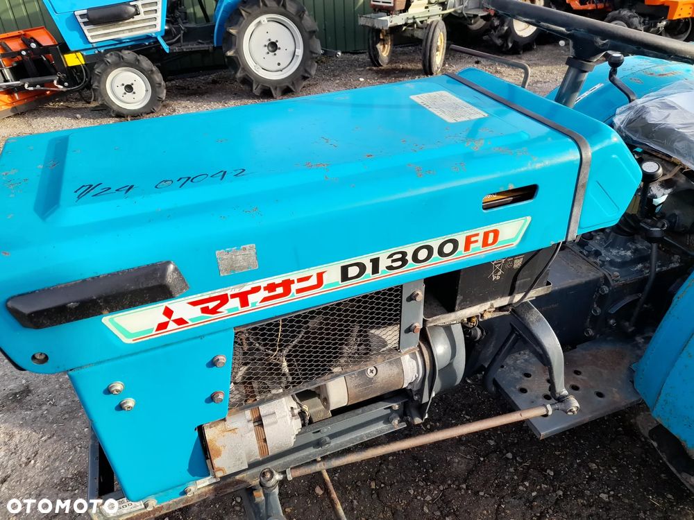 Mitsubishi D1300 - 5