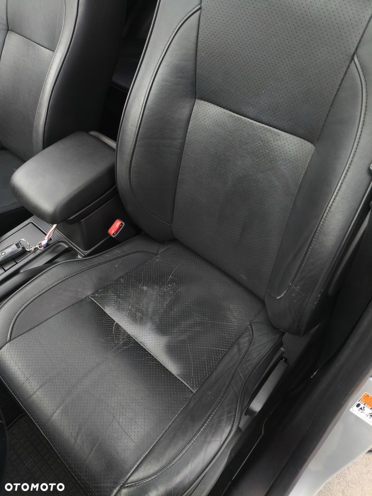 Suzuki Grand Vitara 2.0 Comfort + - 15