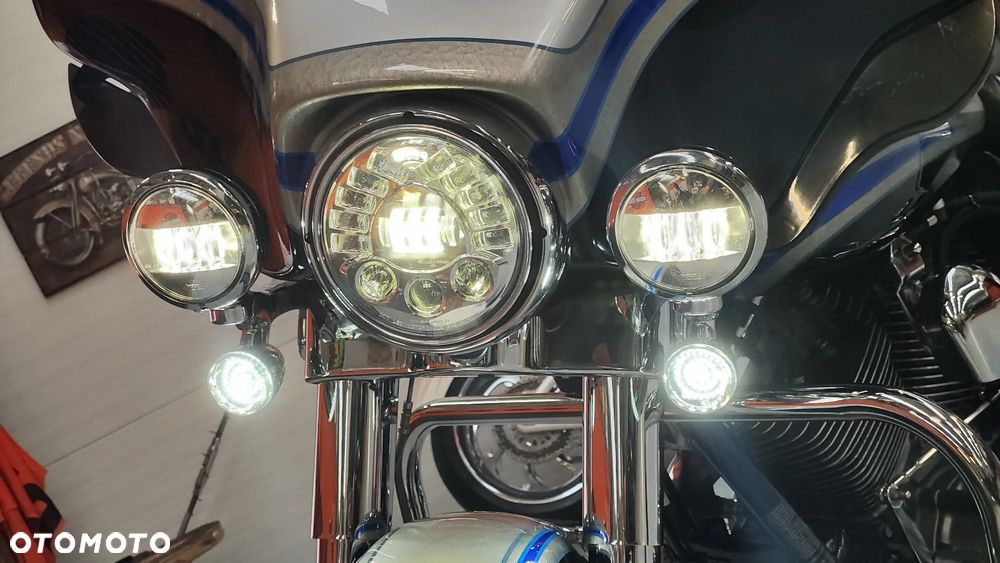 Harley-Davidson Touring Ultra Limited - 11