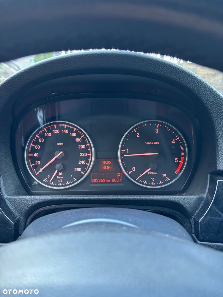 BMW Seria 3 320d xDrive DPF - 20