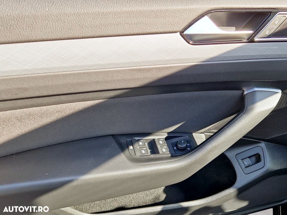 Volkswagen Passat 1.5 TSI ACT DSG Comfortline - 14