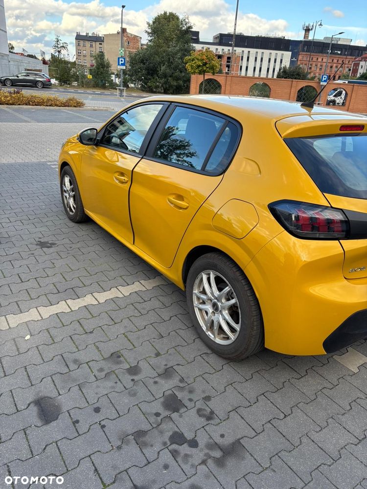 Peugeot 208 - 5